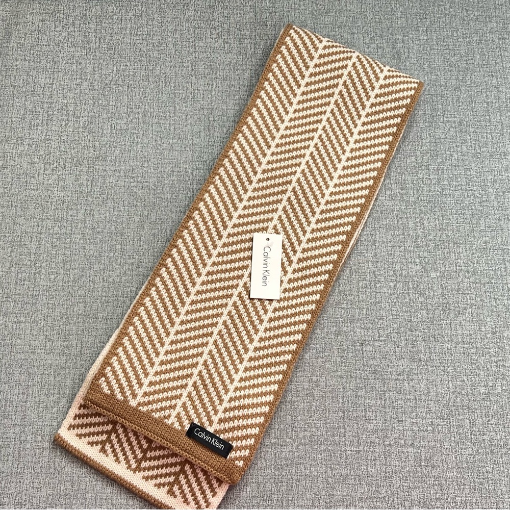 Clin Klein Kent Scarf
